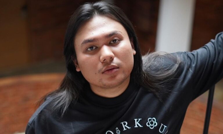 mengulik-nama-asli-keanu-agl-selebgram-kocak-yang-pernah-jadi-driver-ojol-bYlF82H8OP